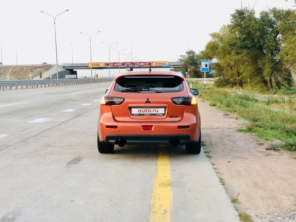 2008 Mitsubishi Lancer Ralliart X, оранжевый, 2060000 рублей - вид 4