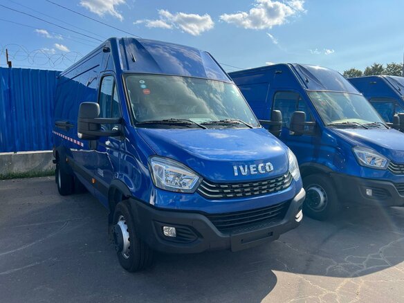 2024 Iveco Daily, синий, 4590000 рублей