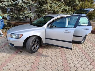 2005 Volvo V50 I, серебристый, 1250000 рублей, вид 4