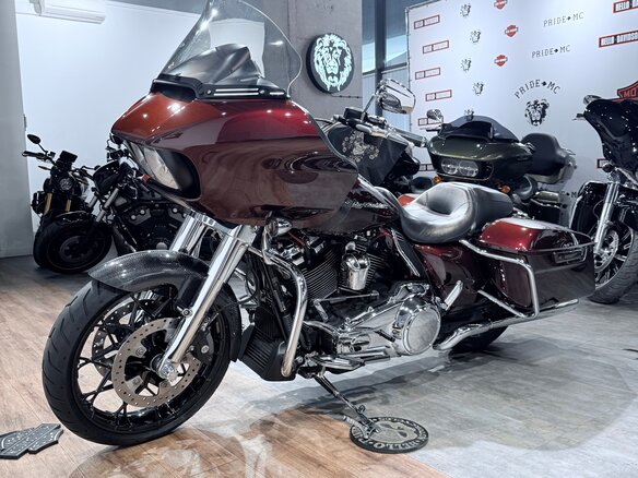 2018 Harley-Davidson Road Glide, пурпурный, 1899000 рублей - вид 7