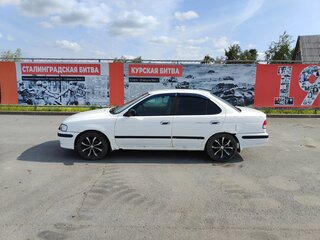 2000 Nissan Sunny B15, белый, 300000 рублей, вид 5