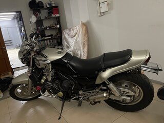 Yamaha FZX750