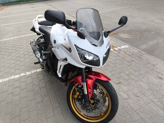 2009 Yamaha FZ1, белый, 550000 рублей, вид 3