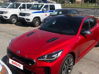 2019 Kia Stinger I, красный, 3700000 рублей, вид 2