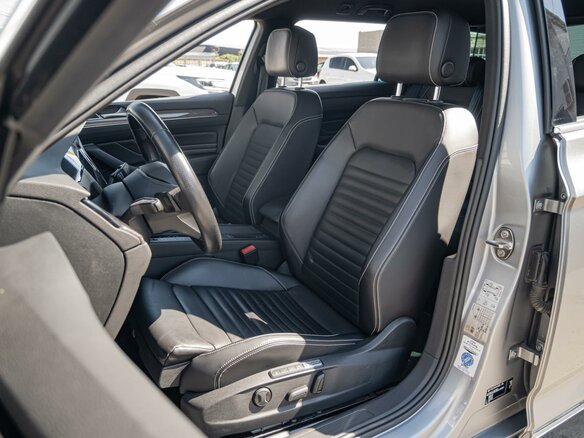2020 Volkswagen Passat GTE B8 Рестайлинг, серый, 3099000 рублей - вид 9