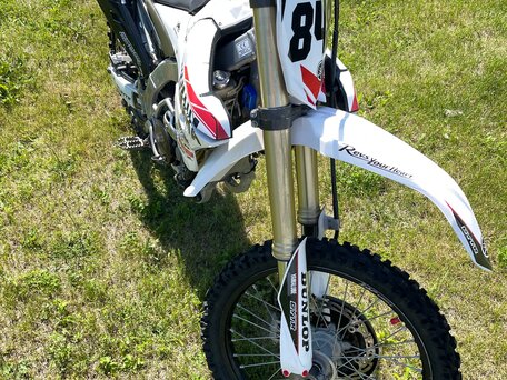 2015 Yamaha YZ250F, белый, 360000 рублей, вид 1
