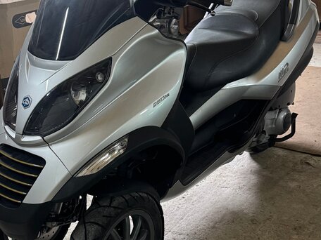 2006 Piaggio MP3, серебристый, 240000 рублей, вид 1