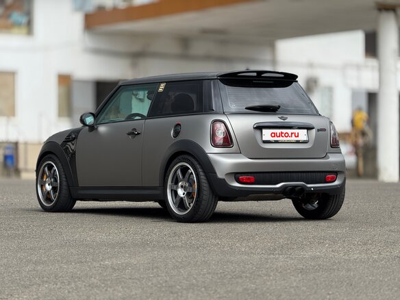 2010 Mini Hatch Cooper S II (R56) Рестайлинг, серый, 1290000 рублей - вид 5