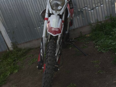 2024 Racer CRF, красный, 45000 рублей, вид 2