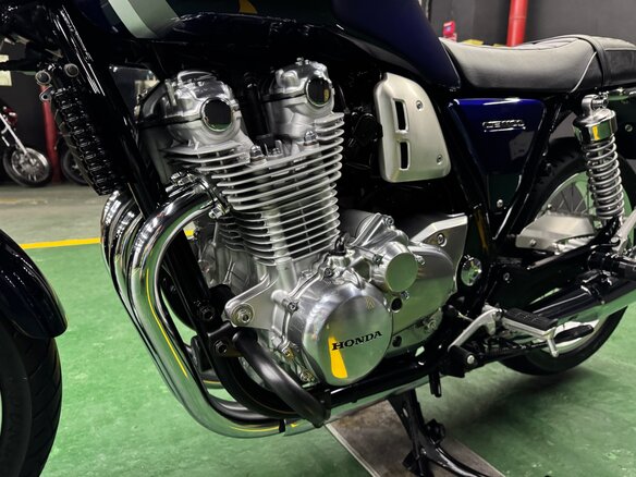 2021 Honda CB 1100, синий, 1450000 рублей - вид 20