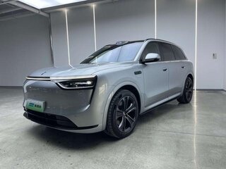 2025 Aito M8 53.4 kWh, серебристый, 7120000 рублей, вид 1