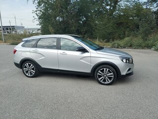 2021 Lada (ВАЗ) Vesta SW Cross I, серебристый, 1550000 рублей, вид 2
