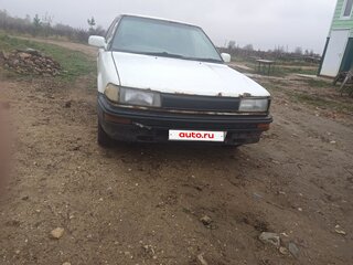 1991 Toyota Corolla VI (E90), белый, 126000 рублей, вид 3