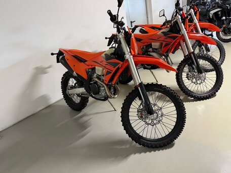 2025 KTM 300 EXC, оранжевый, 1400000 рублей, вид 5