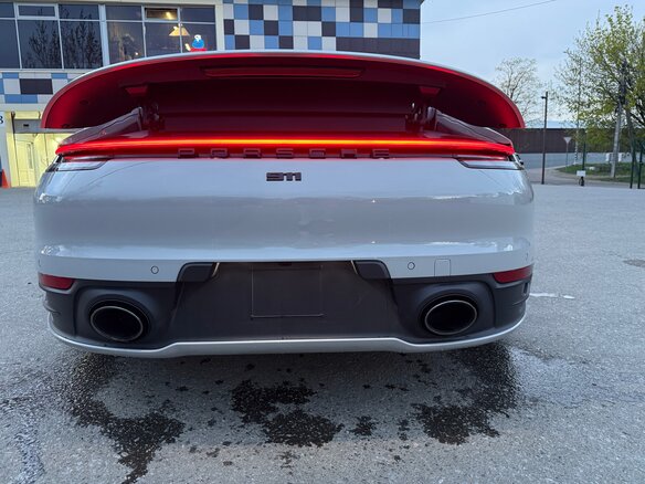 2020 Porsche 911 Carrera S VIII (992), серебристый, 11000000 рублей - вид 6