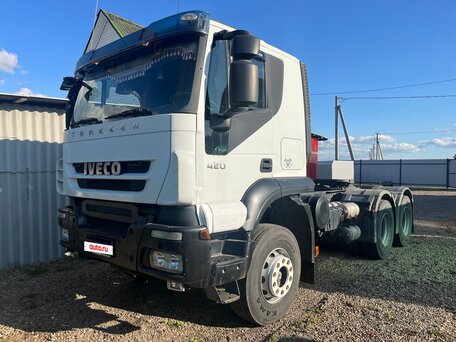 2011 Iveco Trakker, белый, 3400000 рублей, вид 1