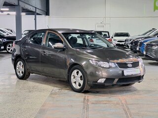 2010 Kia Cerato 4-speed II, серебристый, 509000 рублей, вид 2