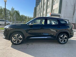 2023 Geely Atlas II, чёрный, 2650000 рублей, вид 4