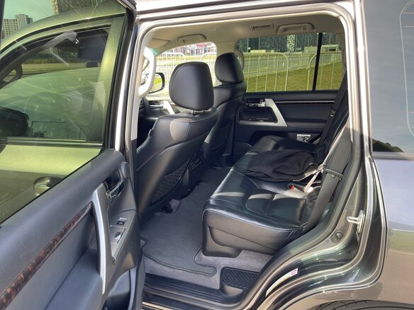 2012 Toyota Land Cruiser 200 Series Рестайлинг 1, серый, 4350000 рублей - вид 21