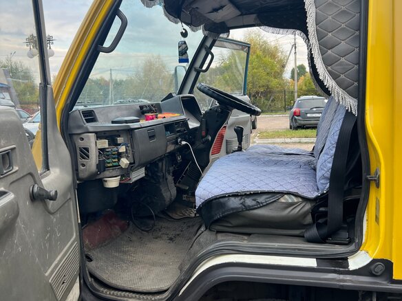 1990 Fuso (Mitsubishi) Canter, жёлтый, 650000 рублей - вид 3