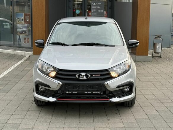 2026 Lada (ВАЗ) Granta Sport I Рестайлинг, серебристый, 1647000 рублей - вид 1
