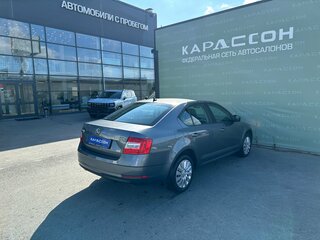 2017 Skoda Octavia III (A7), серый, 1459000 рублей, вид 2