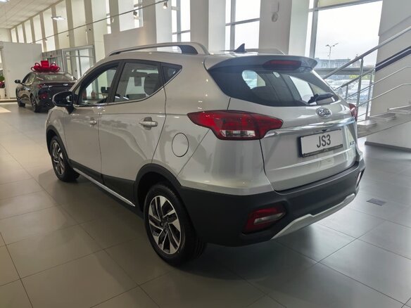 2024 JAC JS3, серебристый, 2029000 рублей - вид 3