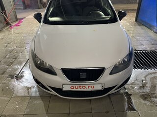 2010 SEAT Ibiza IV, белый, 330000 рублей, вид 3