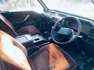 1987 Mitsubishi Delica III, серый, 500000 рублей, вид 4
