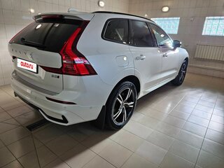 2024 Volvo XC60 II Рестайлинг, белый, 6500000 рублей, вид 3