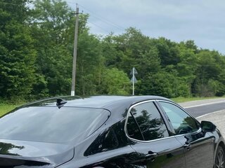 2021 Toyota Camry VIII (XV70) Рестайлинг, чёрный, 3000000 рублей, вид 1