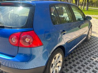 2004 Volkswagen Golf V, синий, 290000 рублей, вид 3