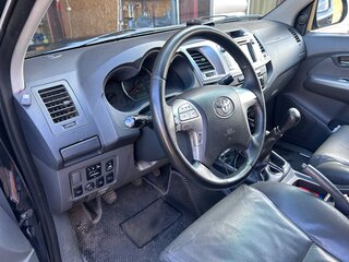 2012 Toyota Hilux VII Рестайлинг, серый, 2500000 рублей, вид 5
