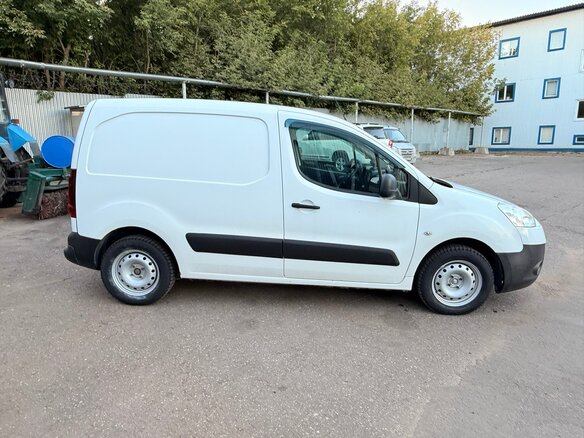 2013 Peugeot Partner, белый, 888000 рублей - вид 4