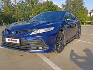2021 Toyota Camry VIII (XV70) Рестайлинг, синий, 2890000 рублей, вид 3