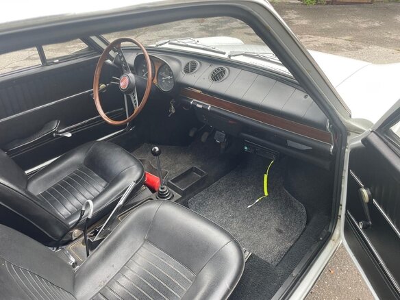 1971 Fiat 850, белый, 3000000 рублей - вид 4