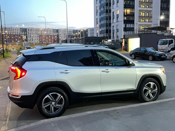 2020 GMC Terrain II, серебристый, 2200000 рублей - вид 5