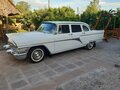 1961 ГАЗ 13 «Чайка», белый