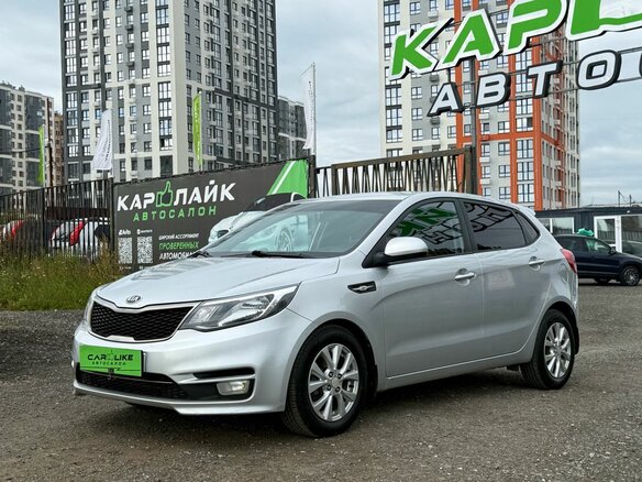 2015 Kia Rio III Рестайлинг, серебристый, 1099000 рублей - вид 7