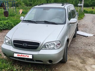2004 Kia Carnival I Рестайлинг, серебристый, 300000 рублей, вид 2
