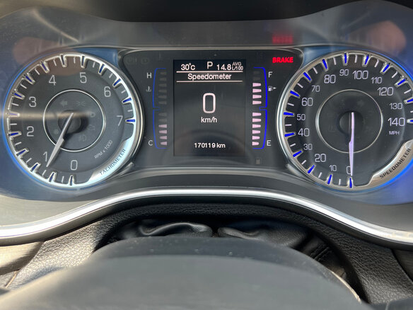 2014 Chrysler 200 II, серый, 1790000 рублей - вид 16