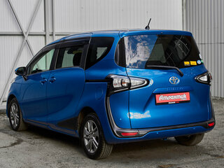 2019 Toyota Sienta II Рестайлинг, синий, 1380000 рублей, вид 4