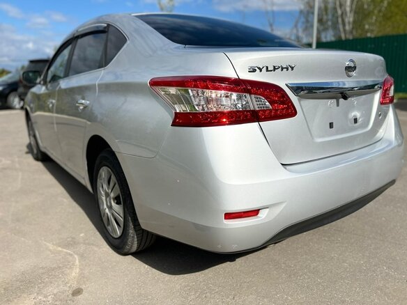2017 Nissan Sylphy III (B17), серебристый, 1300000 рублей - вид 8