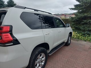 2019 Toyota Land Cruiser Prado 150 Series Рестайлинг 2, белый, 5397000 рублей, вид 3