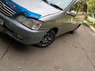 2000 Toyota Gaia, серый, 295000 рублей, вид 1