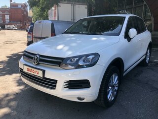 2010 Volkswagen Touareg II, белый, 2149000 рублей, вид 4