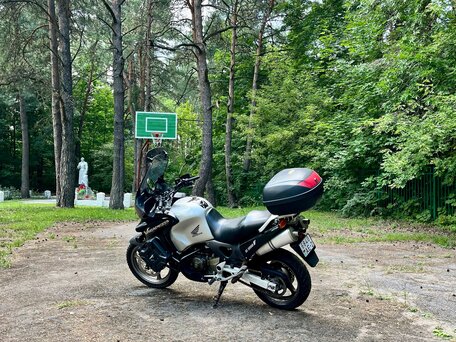 1999 Honda XL1000V Varadero, серебристый, 430000 рублей, вид 3