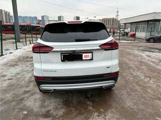 2024 Geely Atlas Pro, белый, 1999999 рублей, вид 3