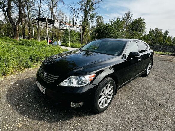2011 Lexus LS 460 IV Рестайлинг, чёрный, 1950000 рублей