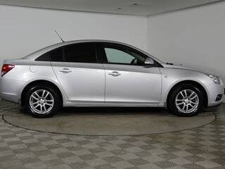 2012 Chevrolet Cruze I, серебристый, 699990 рублей, вид 4